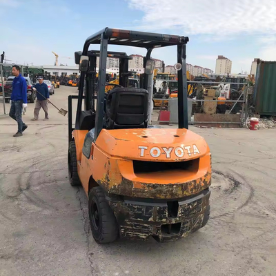 Forchettino Toyota FD30 per la movimentazione dei materiali