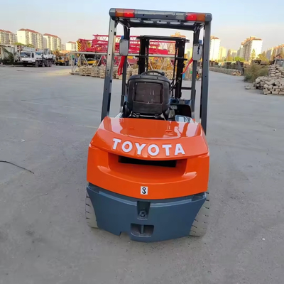 Giappone Toyota FD30 carrelli elevatori di seconda mano in buone condizioni e con poca manutenzione