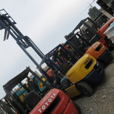1.2M Lunghezza della forchetta Usato Komatsu 3 Tonnes Forklift FD30 FD25 FD50 Diesel Forklift Giappone