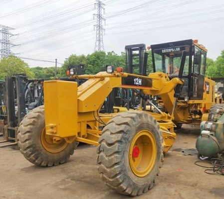 Grader Caterpillar 140H 12H con motore Cummins in buone condizioni