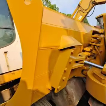 Bulldozer CATERPILLAR D5K usato con capacità di dozzatura di 3,6 D5G D5H