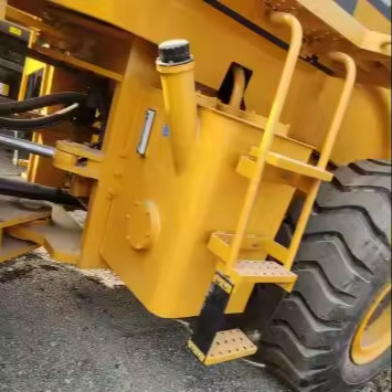 Utilizzato LIUGONG 856 Caricatore di ruote anteriori / attrezzature da costruzione LIUGONG 835 855 856 856H 862H