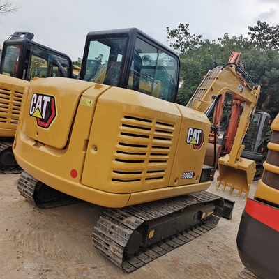 Escavatore usato Caterpillar 306E con peso operativo di 6000 kg in buone condizioni