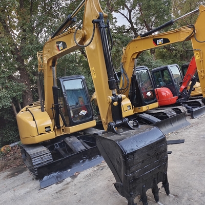 Caterpillar 308C con scarpe da corsa usate e 8000 kg di peso operativo