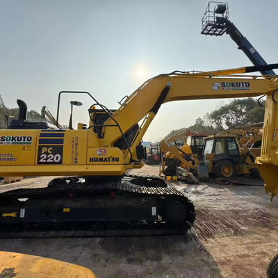 Escavatore Komatsu PC220-8 usato con 1cbm di capacità di secchio e scarpe da corsa di seconda mano