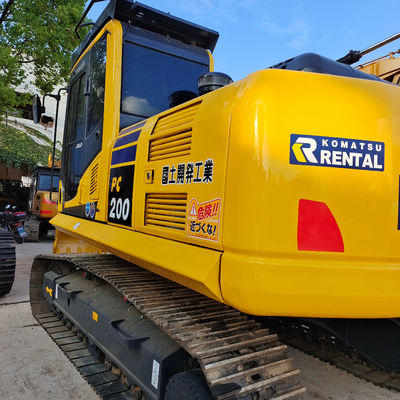 KOMATSU PC200-8 20 tonnellate di escavatore con capacità di 1,15 m3 in buone condizioni
