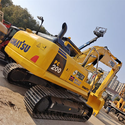 Escavatore Komatsu usato da 20 tonnellate PC200-8 in buone condizioni proveniente dal Giappone.