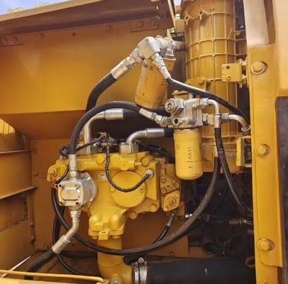 Escavatori usati Caterpillar 320cl con capacità di 1cbm e pompa idraulica originale