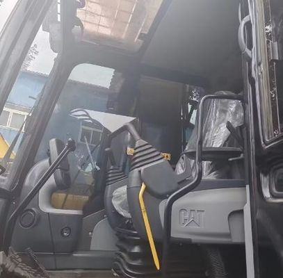 Escavatore originale CAT 320D in buone condizioni con motore originale e valvola idraulica