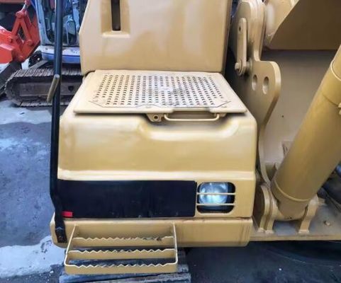 Caterpillar 330 usato, escavatore con 1900 ore di lavoro e cilindro idraulico originale
