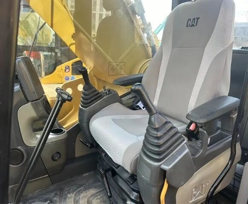 Escavatore usato CAT 345D con motore C13 originale e secchio da 2,4 cbm in buone condizioni