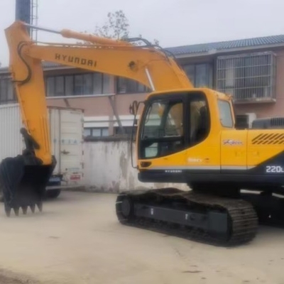 Radius di scavo massimo 2750 Usato giapponese Hyundai 215LC-9 escavatore a Shanghai